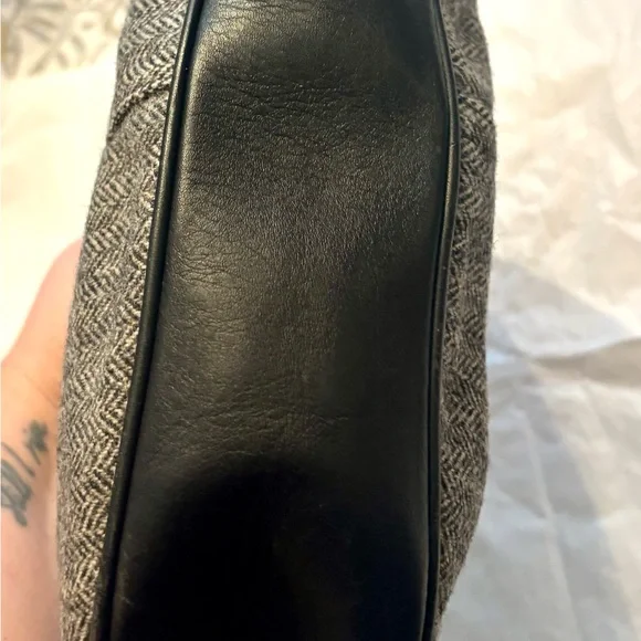 🔥 Vintage COACH Herringbone Wool Hamptons Hobo Bag – Style 1407 – EUC - Picture 4 of 9